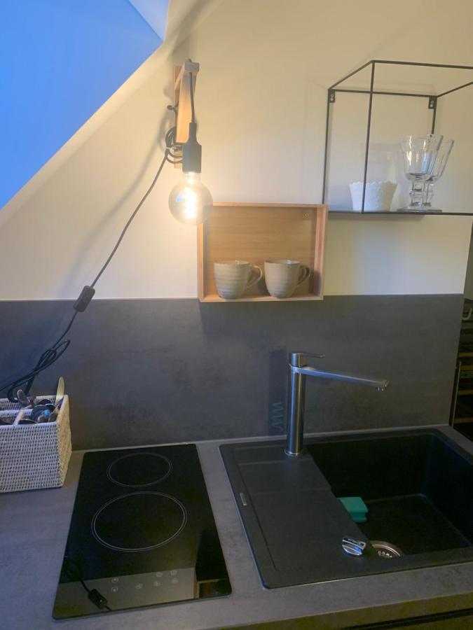 Bezaubernde Ferienwohnung Mit Rosengarten Waldershof Esterno foto