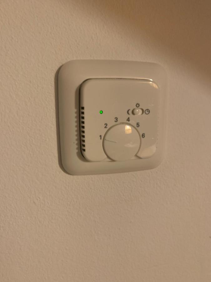 Bezaubernde Ferienwohnung Mit Rosengarten Waldershof Esterno foto